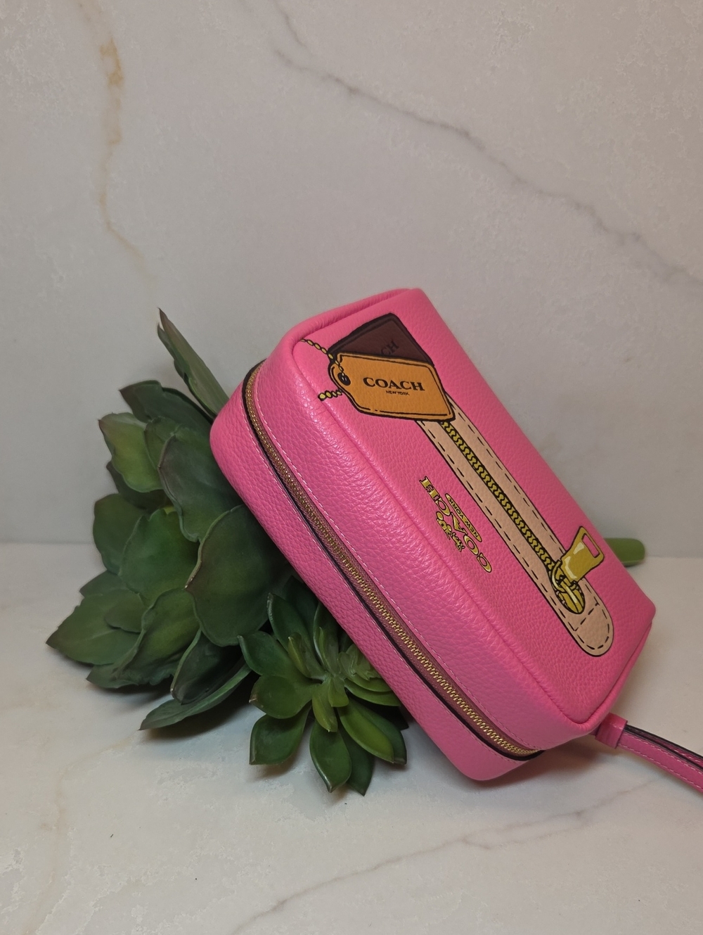 Coach Dempsey Boxy Cosmetic Case 20 with Trompe L'Oeil Print - Picture 10 of 11